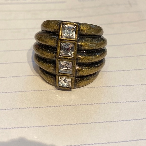 Lia Sophia Antique Gold Ring w/ 4 Beautifully Cut CZ Crystals!!! - Picture 2 of 4